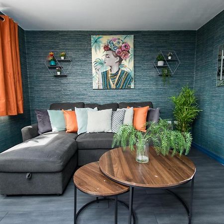 Free Parking 3 Bedroom House In 노팅엄 외부 사진